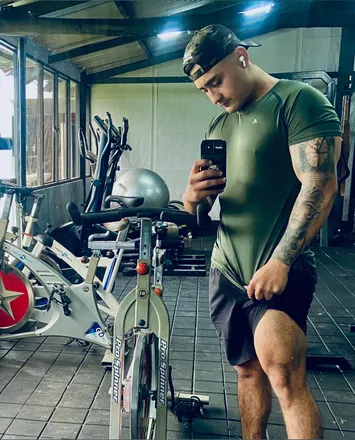 OnlyFans cuenta u87672364 header 2