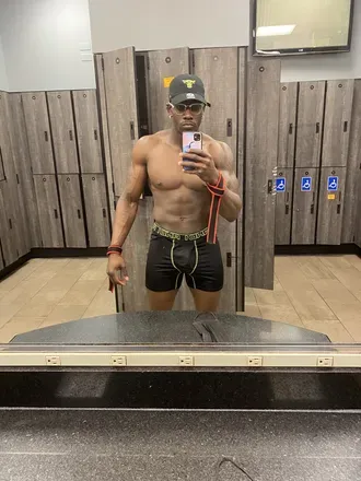 OnlyFans cuenta chosenprincefit avatar 1