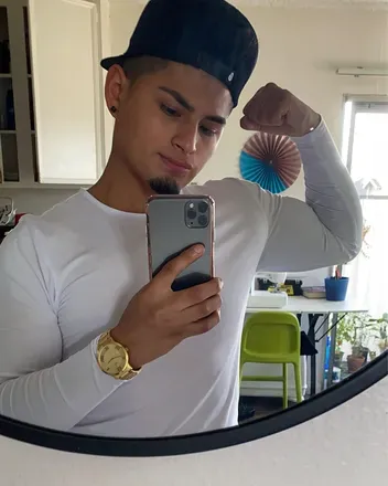 OnlyFans cuenta cerofuxk avatar 1