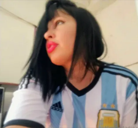 OnlyFans cuenta lucrelove9 header 2