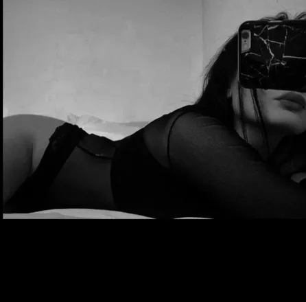 OnlyFans cuenta wettpussy01 header 2