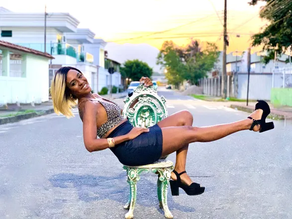OnlyFans cuenta mulata_raquelaparecida header 2