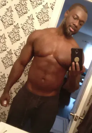 OnlyFans account  themuscledgamer avatar 1