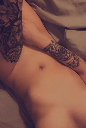 OnlyFans cuenta courtof header 2
