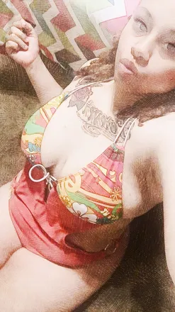 OnlyFans cuenta royal_beauty90 header 2