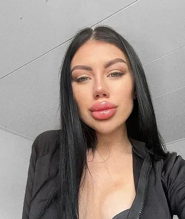 OnlyFans cuenta anastaziqueen avatar 1