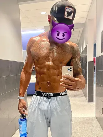 OnlyFans cuenta makehercream69 avatar 1