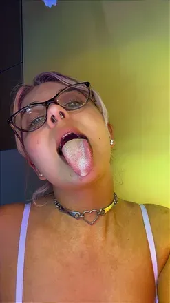 OnlyFans cuenta emillialove avatar 1
