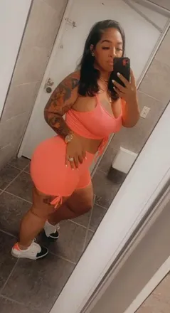 OnlyFans cuenta missguccibabii header 2