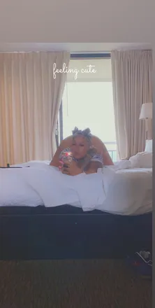 OnlyFans cuenta tee1530 header 2