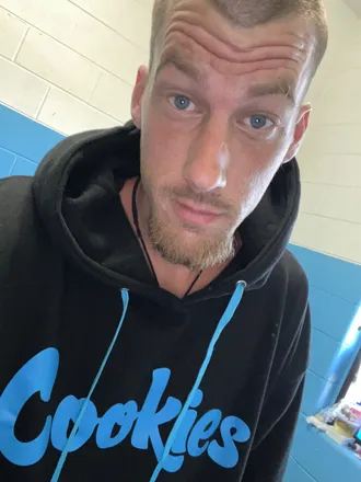 OnlyFans cuenta th3muffenman header 2