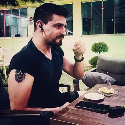 OnlyFans cuenta emrecoskun avatar 1