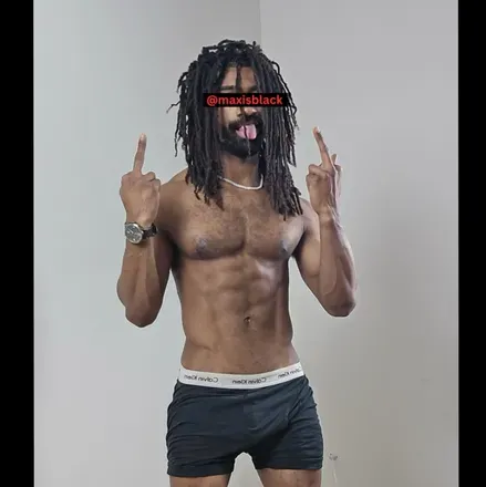 OnlyFans of maxisblack