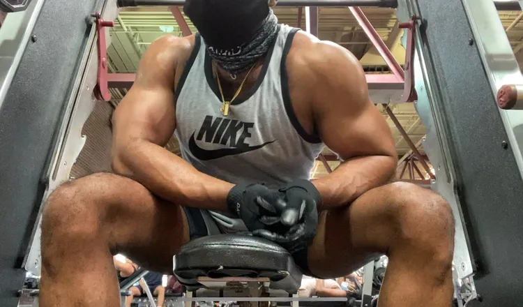 OnlyFans cuenta hou_fit_056 header 2