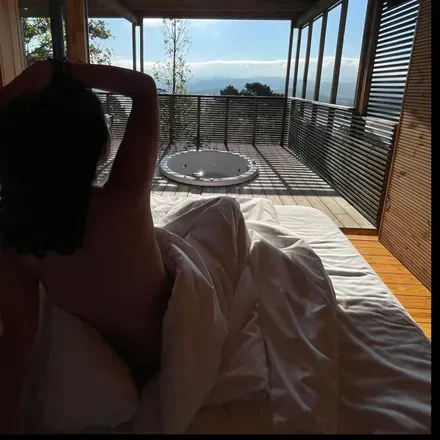 OnlyFans cuenta surfer25 header 2