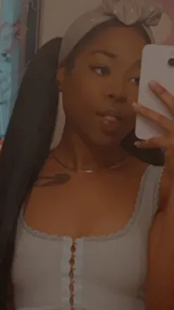 OnlyFans cuenta princessmollyj header 2