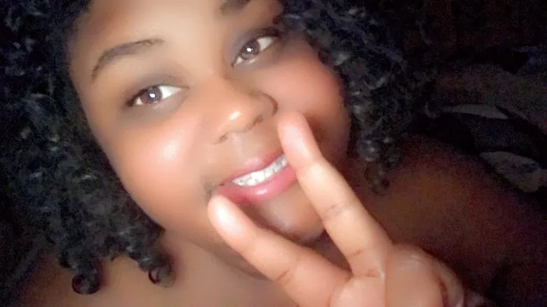 OnlyFans cuenta lovely1210 header 2