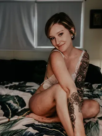 OnlyFans cuenta eloise_delacour avatar 1