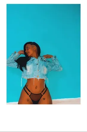OnlyFans cuenta maluuhot avatar 1