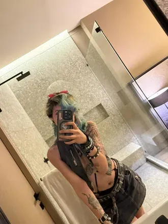OnlyFans cuenta zmb_0w0 avatar 1
