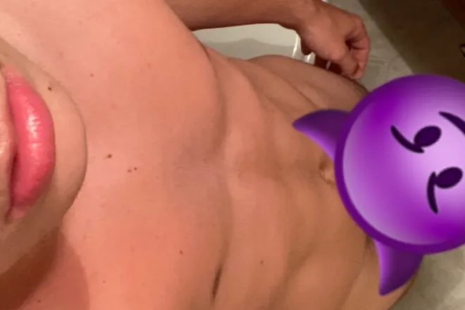 OnlyFans cuenta u240198930 header 2