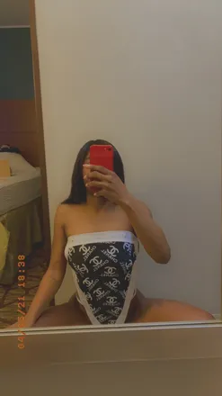 OnlyFans cuenta sashafields header 2