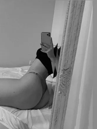 OnlyFans cuenta elisa25 header 2