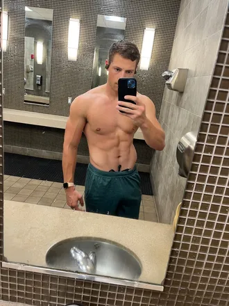 OnlyFans cuenta gigachadlogan header 2