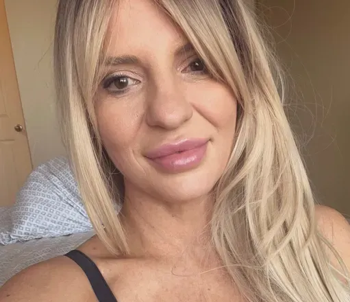 OnlyFans cuenta torihendricks avatar 1
