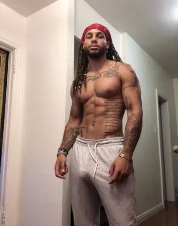 OnlyFans account  flashmanwade avatar 1