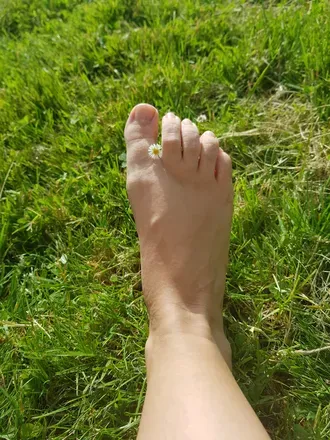 OnlyFans cuenta cute_littlefoot avatar 1