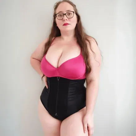 OnlyFans cuenta poshbbwfindom avatar 1