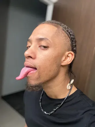 OnlyFans account  shybutnotshy avatar 1