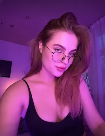 OnlyFans cuenta lora_nightly avatar 1