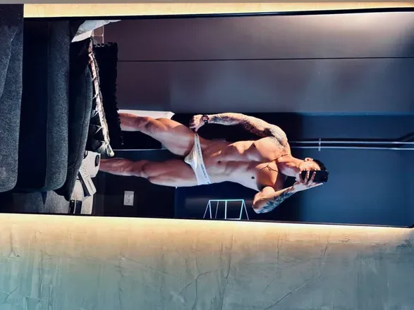 OnlyFans cuenta thomasfalcon header 2