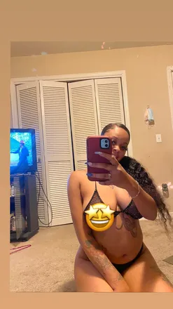 OnlyFans cuenta darealraee header 2