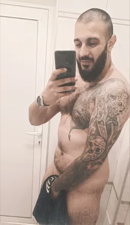 OnlyFans cuenta zara1916 header 2