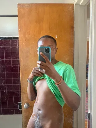 OnlyFans cuenta kingmalik2050 avatar 1