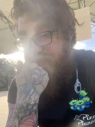 OnlyFans account  mychemicalhomance avatar 1