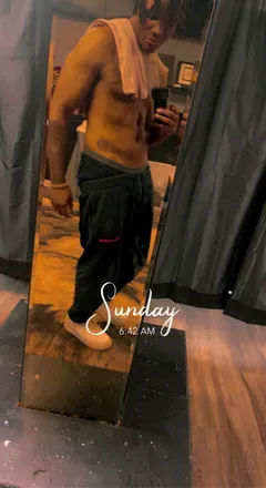 OnlyFans cuenta younglocs avatar 1