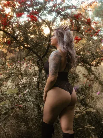 OnlyFans cuenta nessie_marie7 avatar 1