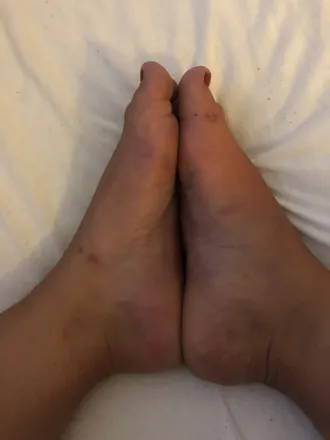 OnlyFans cuenta amirafeetos header 2