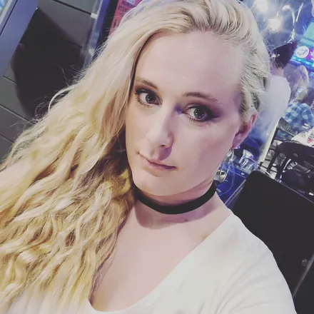 OnlyFans cuenta naughtyhousewife101 header 2