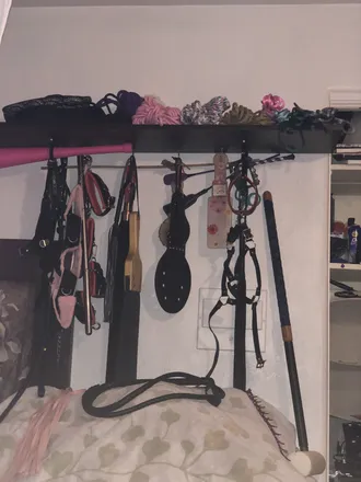 OnlyFans cuenta kinkycraftyqueen header 2