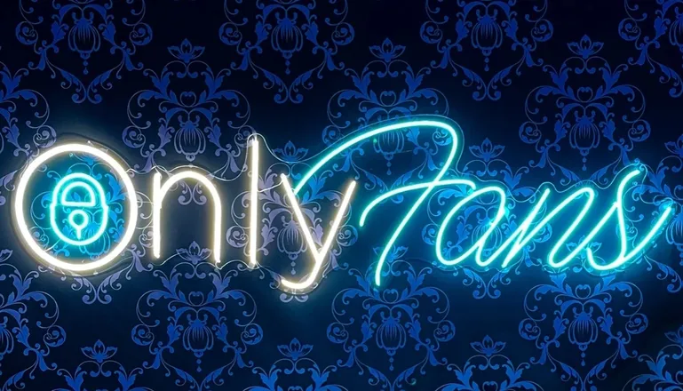OnlyFans account  curveygirlme header 2