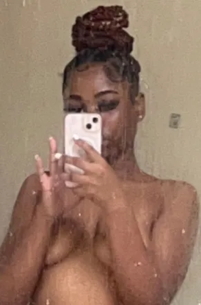 OnlyFans cuenta playbunnyghetto header 2