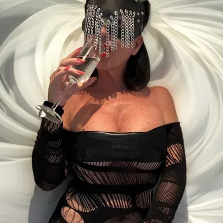 OnlyFans cuenta secrettoyqueen avatar 1