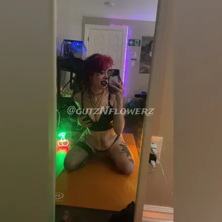 OnlyFans cuenta gutznflowerz avatar 1