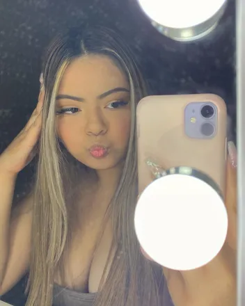 OnlyFans cuenta lillilly9 header 2