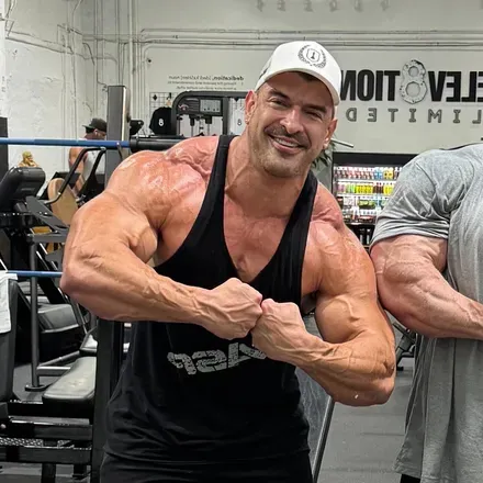 OnlyFans cuenta bigmusclegod avatar 1